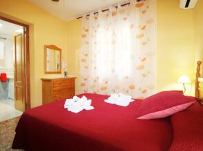 1090 Villa las Flores