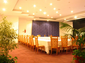 Cyclamens Hotel Mechmoum