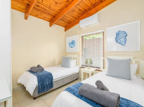 San Lameer Villa Rentals 3409