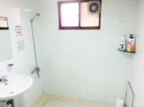 Crossroad Backpackers