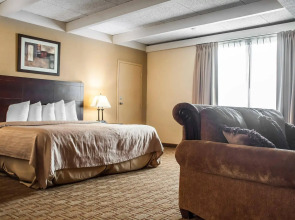 Quality Inn Buffalo Airport