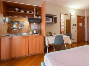 Отель Loano 2 Village