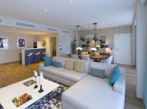 Отель Alanda Marbella Hotel