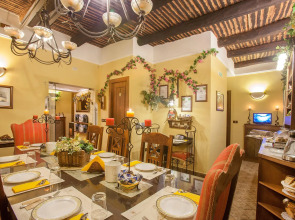 Alloggio dei Vassalli, In the Heart of the Historic Center