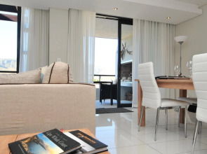 Отель Whale Coast All-Suite-Hotel