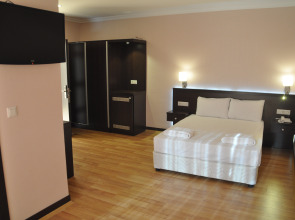 Sunshine Holiday Resort