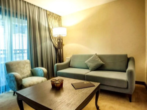 Cadence Design Hotel