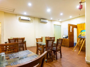 Hotel Apex International