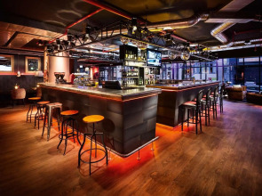 Отель pentahotel Brussels City Centre