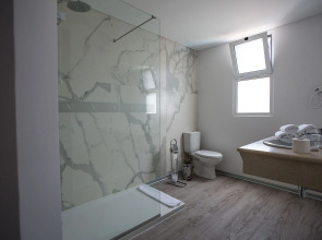 Santa Cruz Village Hotel