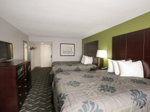 Rodeway Inn and Suites Austin