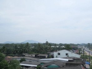 Good Morning Hotel at TakuaPa