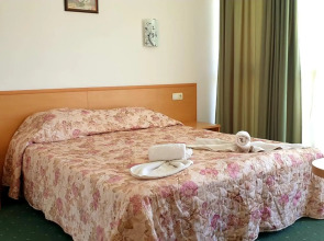 Sunny Day Club Hotel