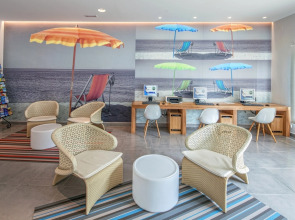 Отель Los Amigos Beach Club