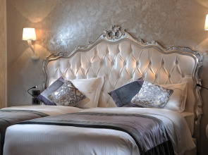 Carnival Palace Hotel