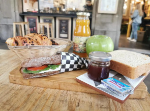 Las Ramblas Pasaje Bacardi Apartments