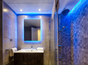 Aparthotel Puerto Cala Vadella