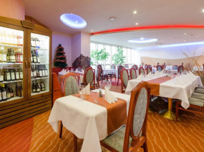 Cosmopolitan Bobycentrum