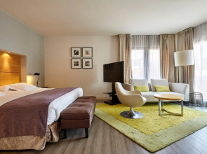 Отель Barcelona Catedral