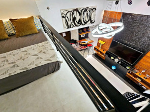 PRS @ One Palm Tree Villa near T3 Airport