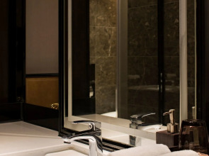 Paco Business Hotel Datang Metro Station