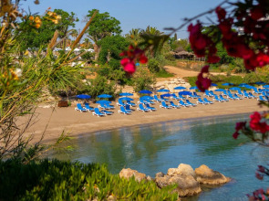 Crystal Springs Beach Hotel