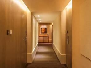 ALQasr Metropole Hotel