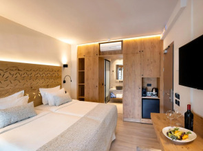 Atlantis Beach Hotel