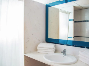 Pins Platja Apartments