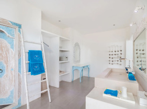 Villa Gili Bali Beach