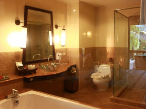 Mukdara Beach Villa & Spa Resort