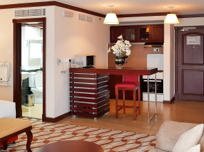 Отель Mövenpick Hotel & Residences Nairobi