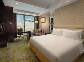 Holiday Inn Beijing Focus Square by IHG