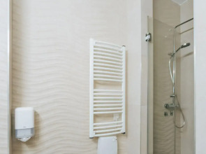 Apartments Kuce Lekovica snack bar- Bistro & Beach