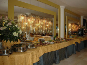 Domizia Palace Hotel