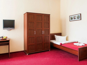 Mikon Eastgate Hotel