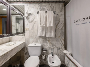 Catalonia Las Vegas - Adults Only