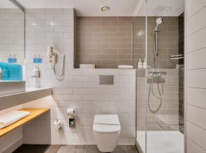 Holiday Inn Express Madrid Airport by IHG