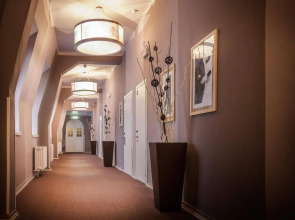 Отель Plus Berlin