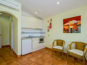 Canavial I & II Apartments