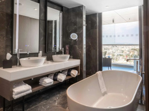 Radisson Blu Hotel, Larnaca