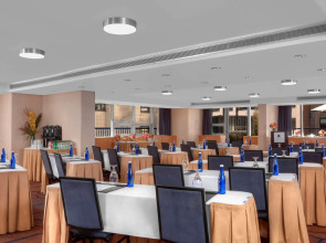 Отель DoubleTree by Hilton Metropolitan - New York City