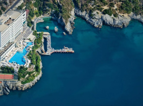 Korumar Deluxe Hotel