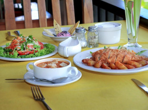 Puri Sari Beach Hotel