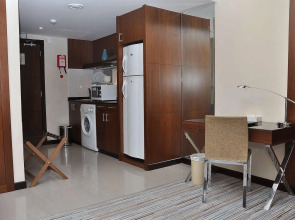 Phoenix Plaza Hotel Apartments