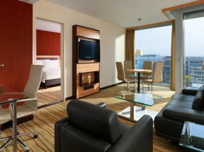 Courtyard by Marriott Düsseldorf Hafen