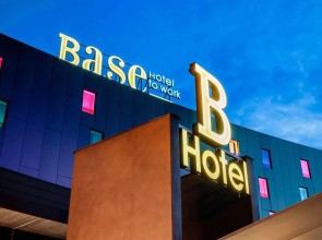 Base Hotel