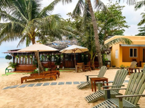 Vida Loca Resort & Sunset Beach