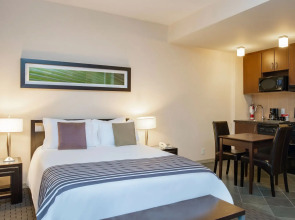 Sandman Suites Vancouver on Davie