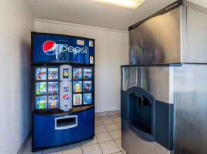 Motel 6 Sacramento, CA - Downtown